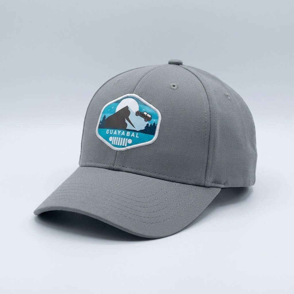 Gorra con parche bordado